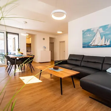 Apartments Vita Apartment *
